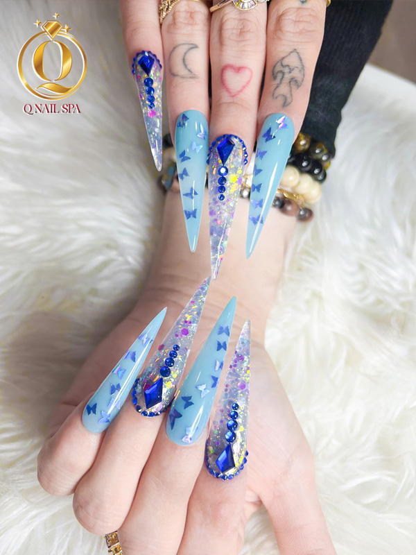 Q Nail Spa & Tanning