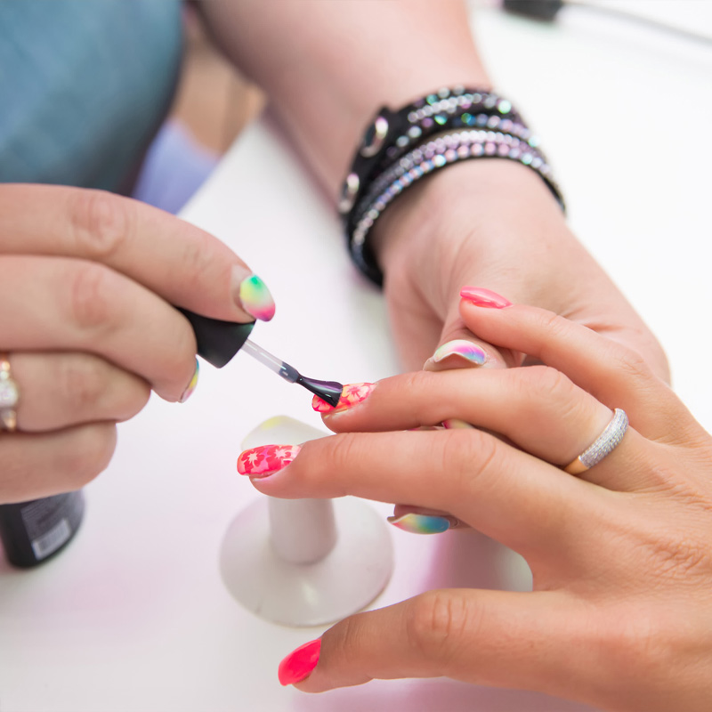 Q Nail Spa & Tanning